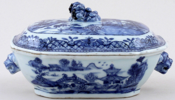 Covered Dish small c1800